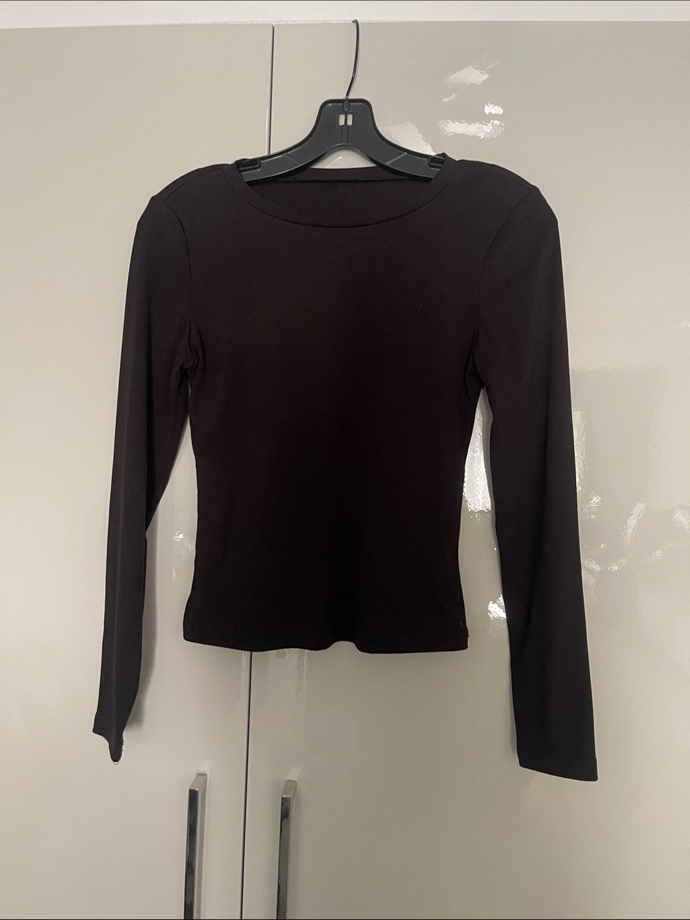 Classic Black Long-Sleeve Women’s Top